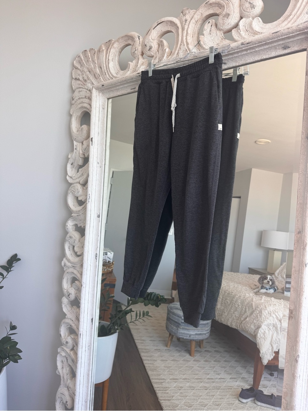 Vuori Charcoal Heather Performance Joggers